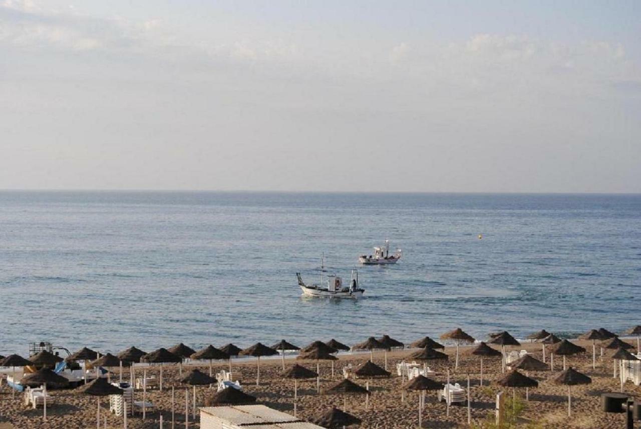 דירות פואנגירולה Frente Al Mar מראה חיצוני תמונה